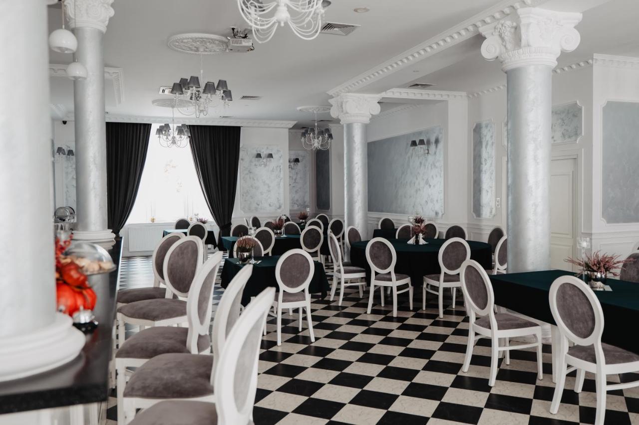 Palac Lacon Kazimierza Wielka Dış mekan fotoğraf